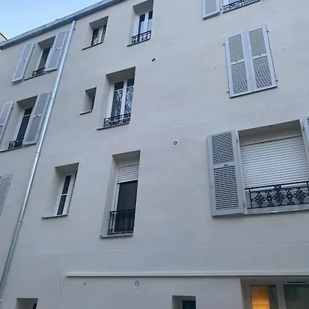 Apartment Le Bonheur Aux Buttes Chaumont *